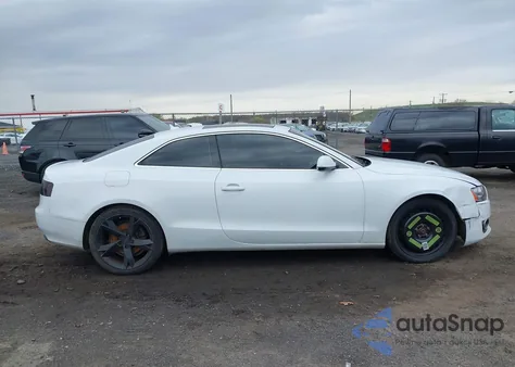 2012 Audi A5 2.0T Premium z USA, uszkodzony, nr VIN WAULFAFR5CA021493